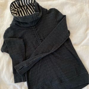 Lululemon reversible sweatshirt. Super comfy!